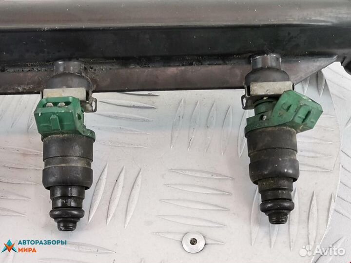 Форсунка Audi A3 8L 1999 037906031AA