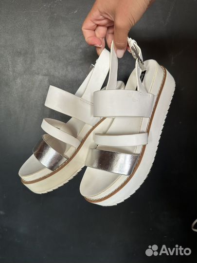 Босоножки stradivarius 37-38 размер