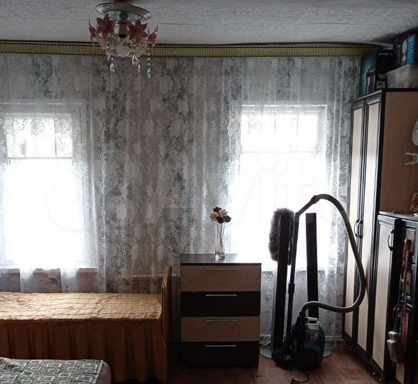 Дом 33 м² на участке 9,3 сот.