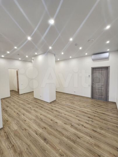 Сдаю новые 62 м² на 1 линии