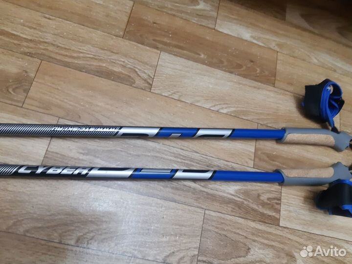 Палки лыжные, ботинки и лыжи бу