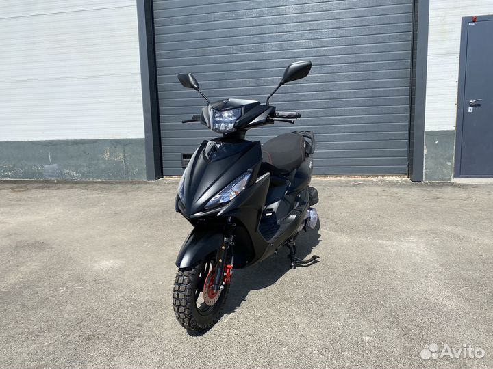 Скутер X-motors Corsa RS PRO - 200cc black