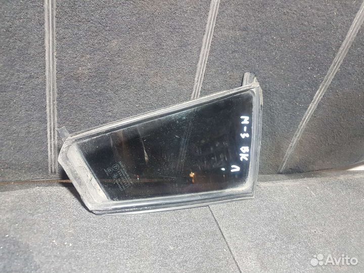 Форточка задней левой двери mazda 3 bk