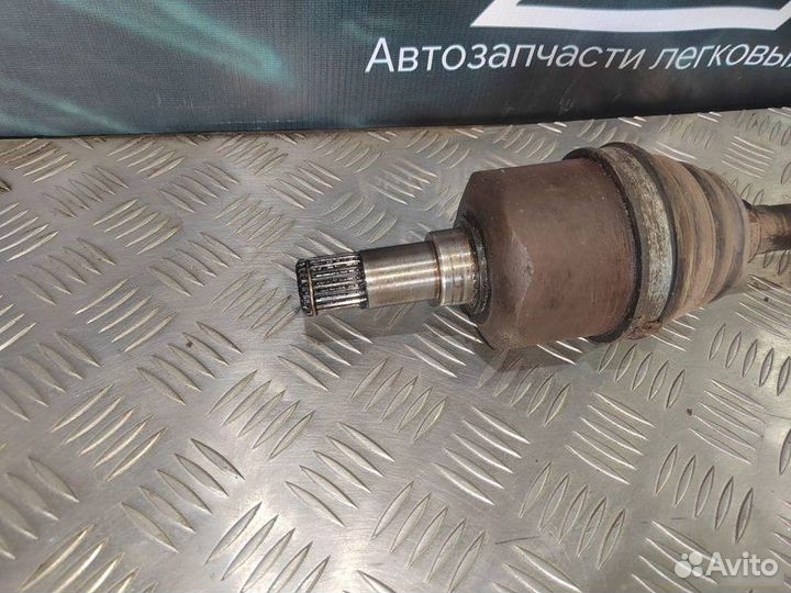 Привод левый LADA Priora 1.6