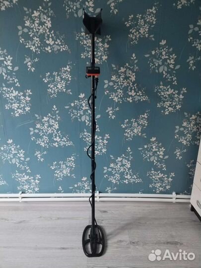 Металлоискатель Quest x10 pro