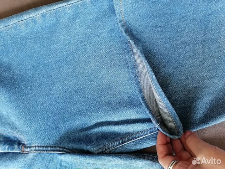 Джинсы голубые и белые 44-46