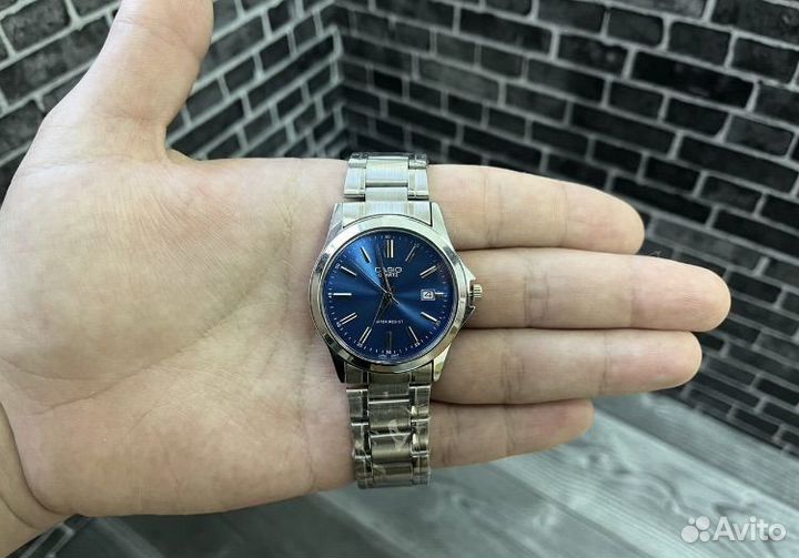 Наручные часы casio quartz