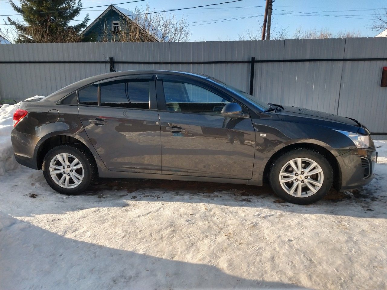 Chevrolet Cruze: фото владельца