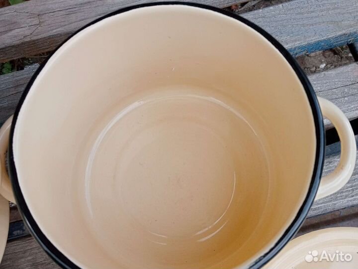 Кострюли эмалированные