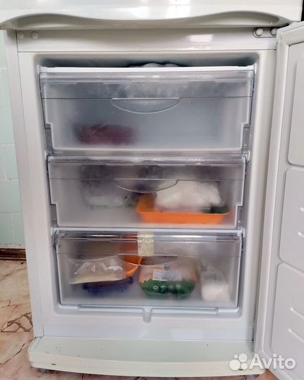 Холодильник Атлант двухкамерный двухкомпрессорный