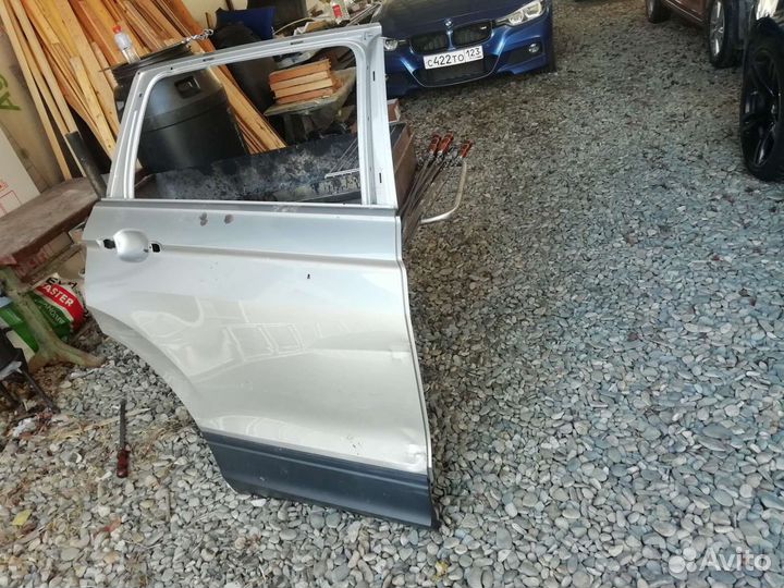 Volkswagen tiguan дверь задняя правая