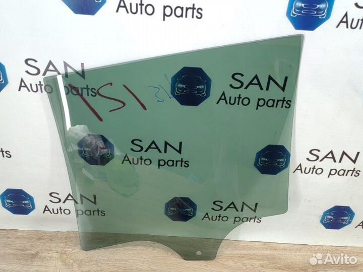 Стекло двери заднее правое Bmw X5 E70 N62B48 2008