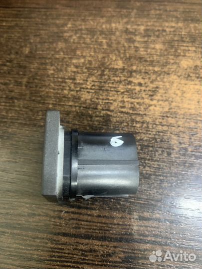 Кнопка обогрева заднего стекла Ford Transit