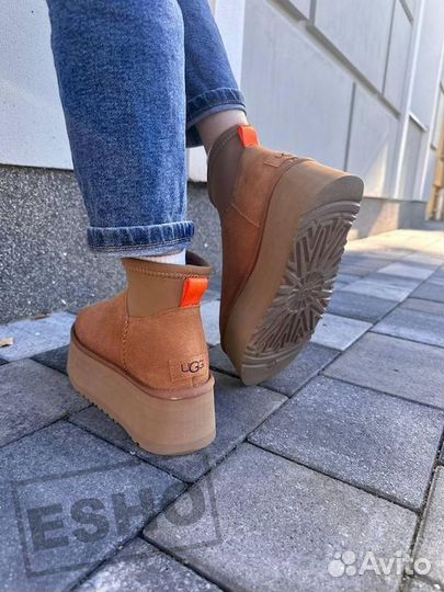 UGG Classic Dipper Boot Mini