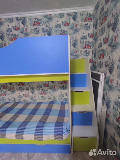 Двухъярусная кровать бу