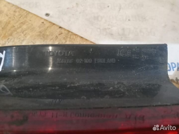 Фонарь левый Тойота Королла Е120 хэтчбек