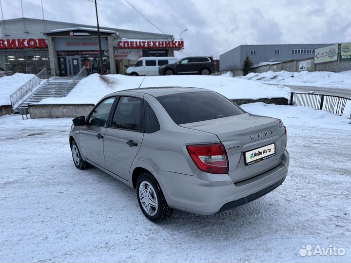 LADA Granta 1.6 МТ, 2019, 121 000 км