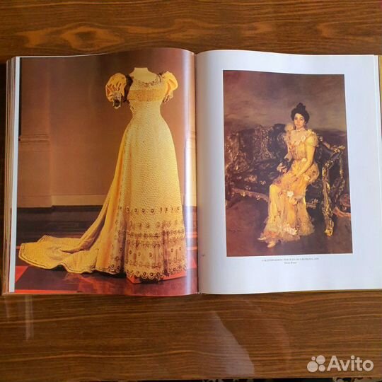 Книга Русский костюм