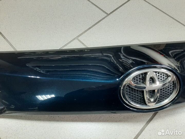 Накладка багажника в сборе toyota Rav4 40 2015-19