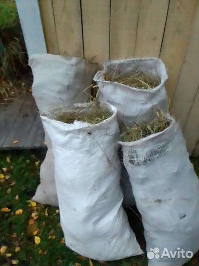 Сено луговое в мешках