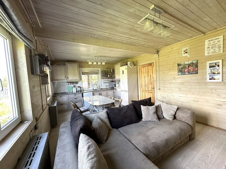 Дом 100,7 м² на участке 18 сот.