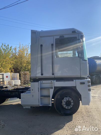 Renault Magnum, 2002