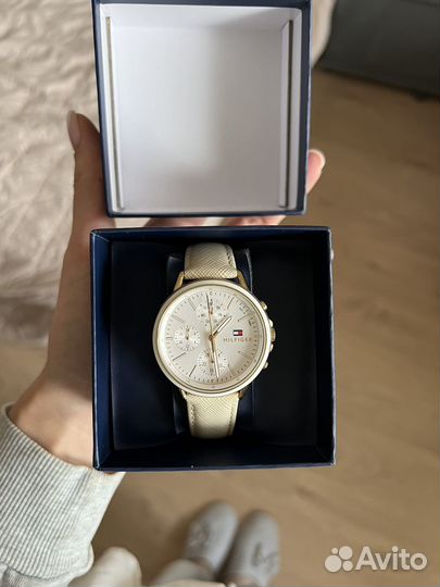 Часы tommy hilfiger