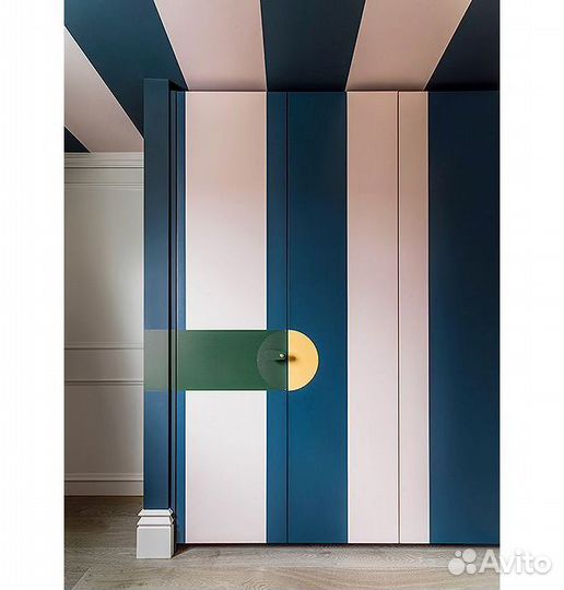 Шкаф распашной на заказ