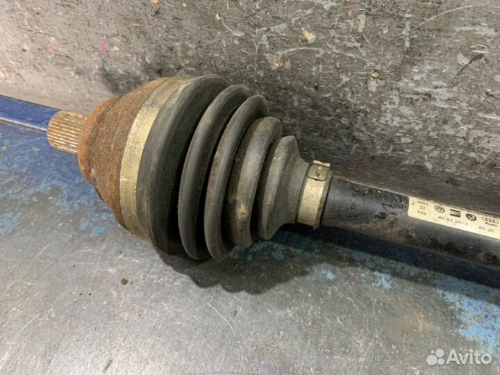 Привод передний правый Volkswagen Tiguan NF CCZ