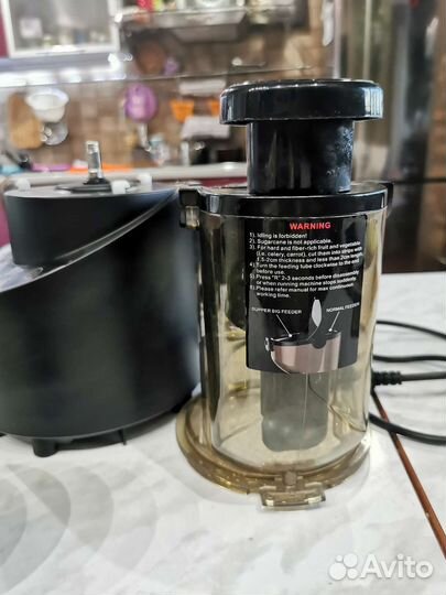 Соковыжималка шнековая Mirandi J-100