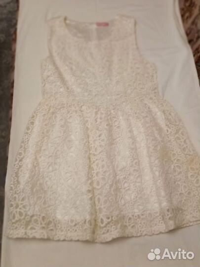 Платья праздничные