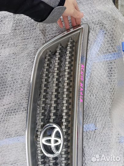 Решётка радиатора Toyota Nadia