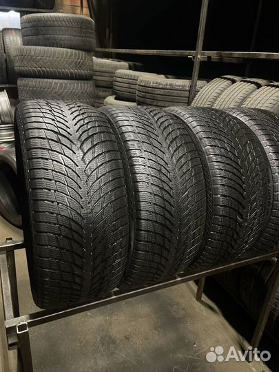 Nokian Tyres WR Snowproof P 235/40 R19