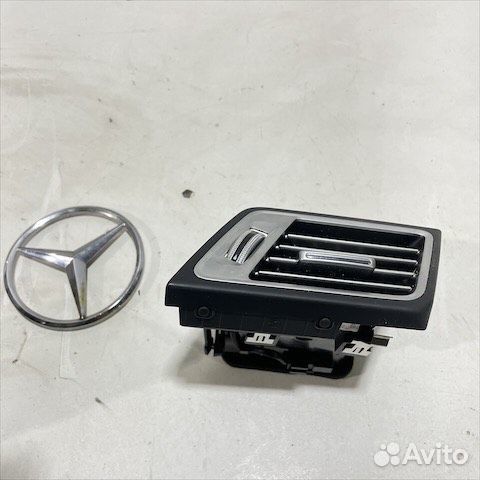 Дефлектор правый Мерседес 207 w207