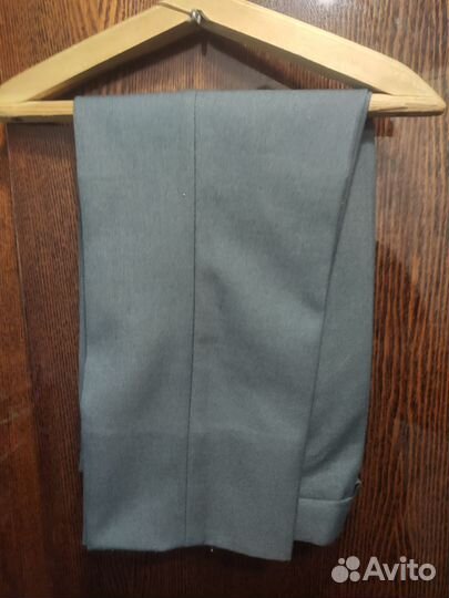 Костюм тройка на мальчика 6-7 лет