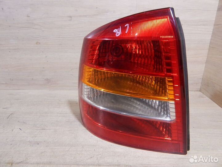 Фонарь задний левый Opel Astra G хетчбэк