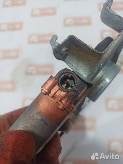 Стеклоподъемник передний правый Nissan Almera N16