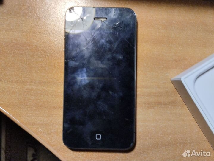 Телефон iPhone 4s