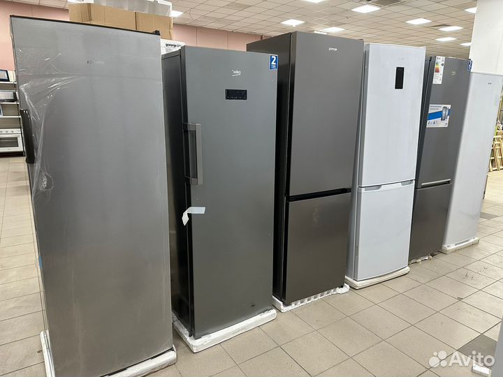 Холодильник новый