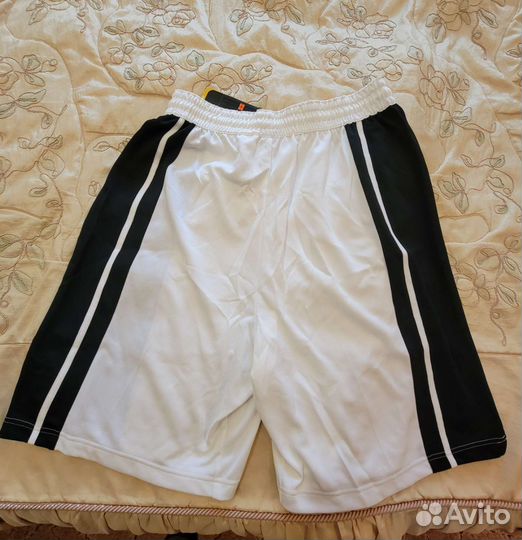 Новый комплект баскетбольной формы Nike