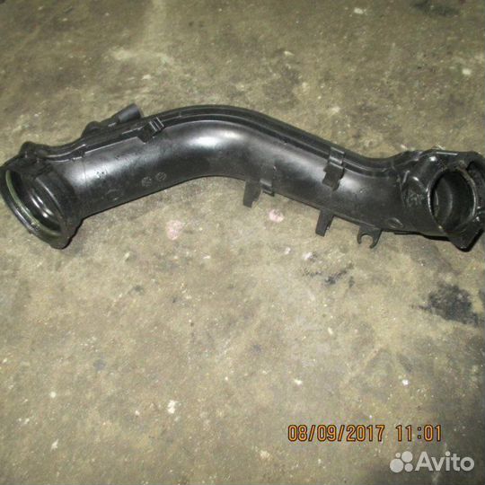 Трубка интеркулера Volkswagen Passat B7 2011