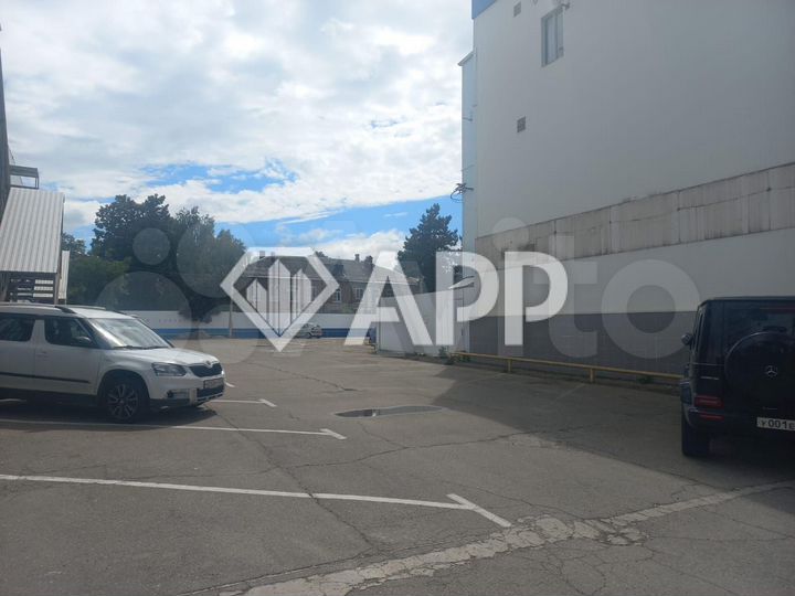 Сдаю торговое помещение, 500 м²