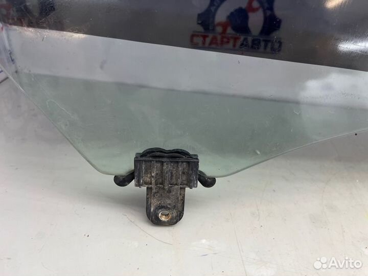 Стекло двери переднее правое Kia Cerato 2 G4EC