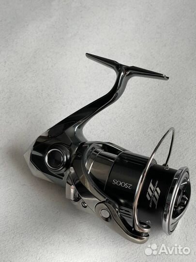 Shimano 22 Stella 2500S