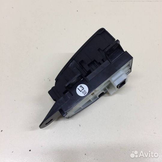 Блок кнопок Toyota Camry XV70 2017