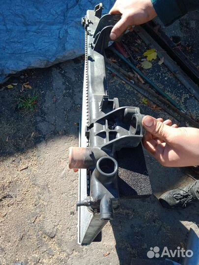 Радиатор охлаждения toyota prado 150