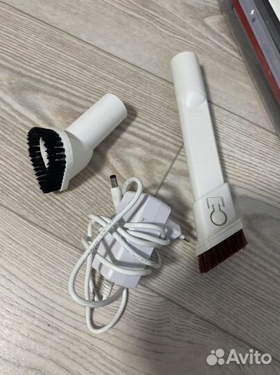 Вертикальный беспроводной пылесос