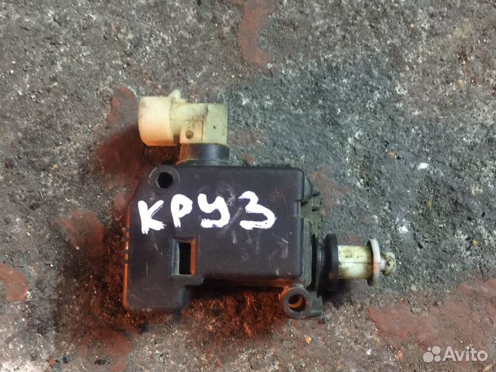 Актуатор лючка бензобака Chevrolet Cruze J300