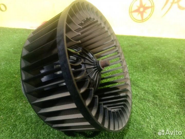 Мотор печки Subaru Traviq XM220 Z22SE 2002