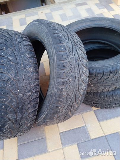Hankook Winter I'Pike 215/60 R17 95T